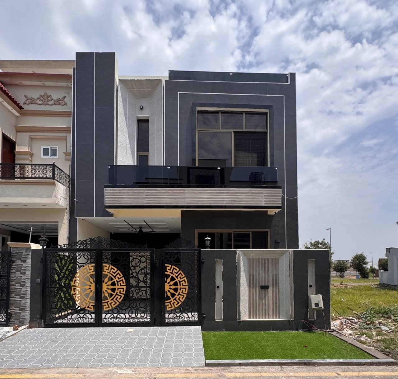 3 Bedroom House For Sale in Metro City Kharian Block Block B