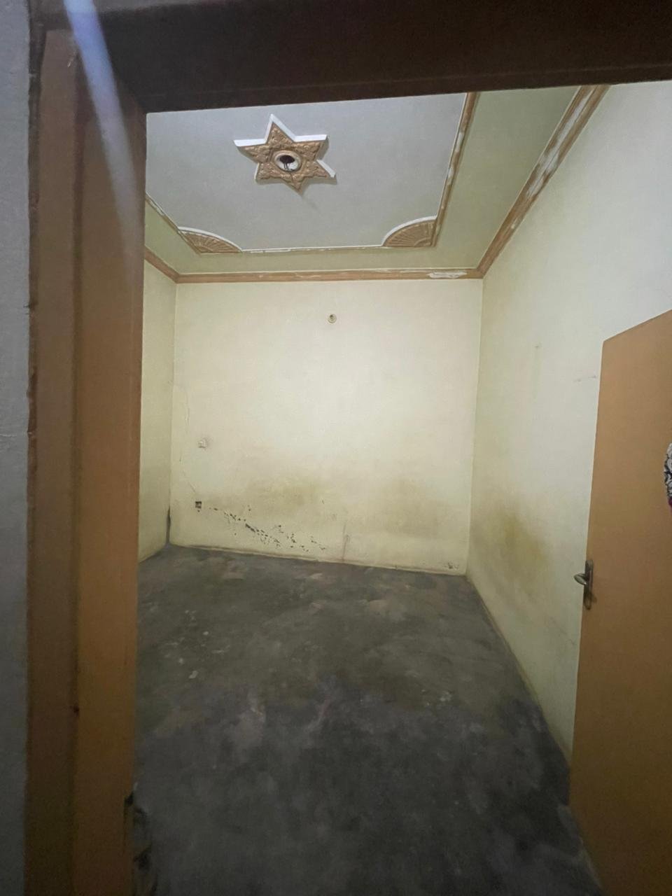 5 Bedroom House For Sale in Sarai Alamgir