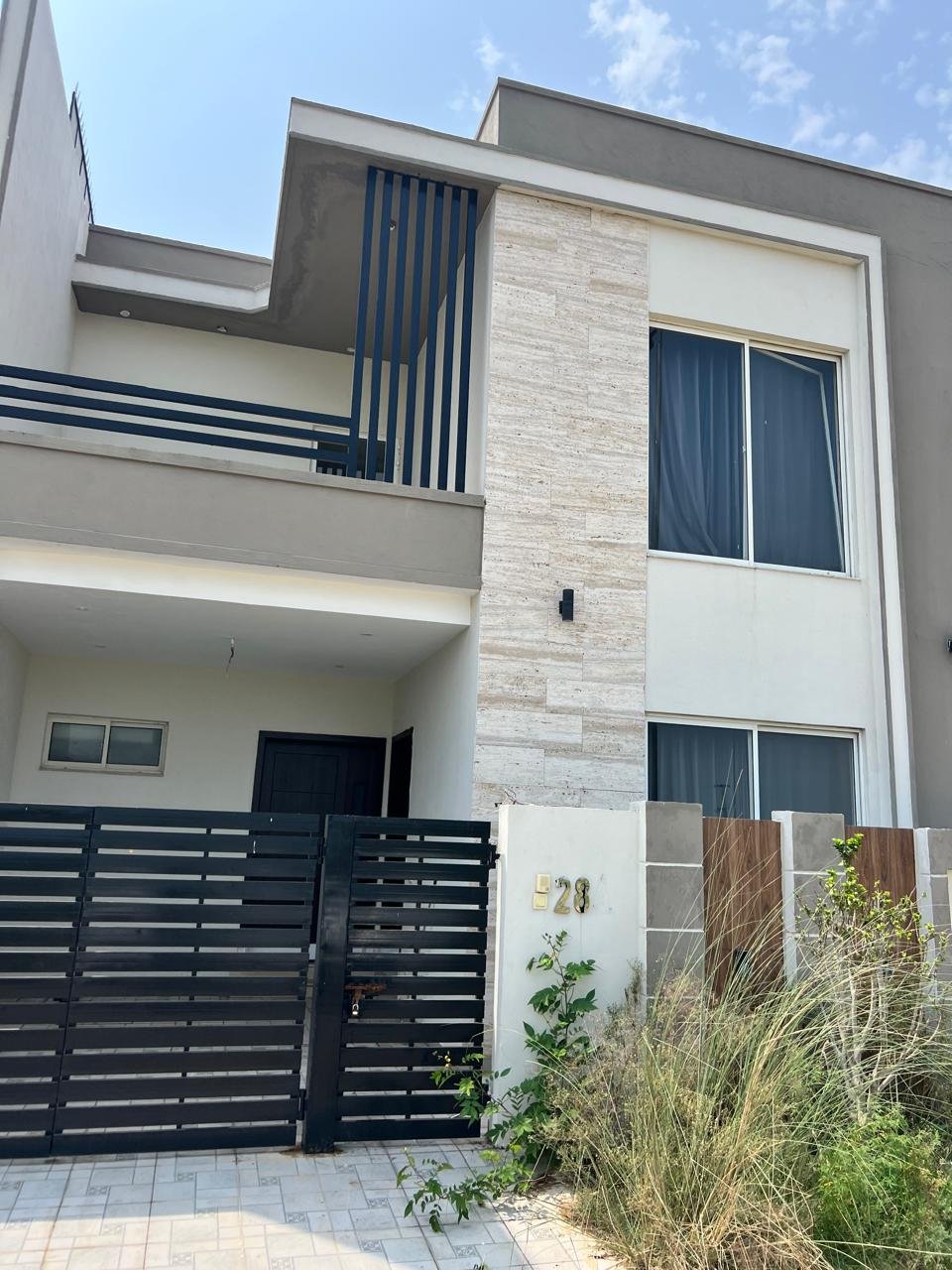 3 Bedroom House For Sale in New Metro City